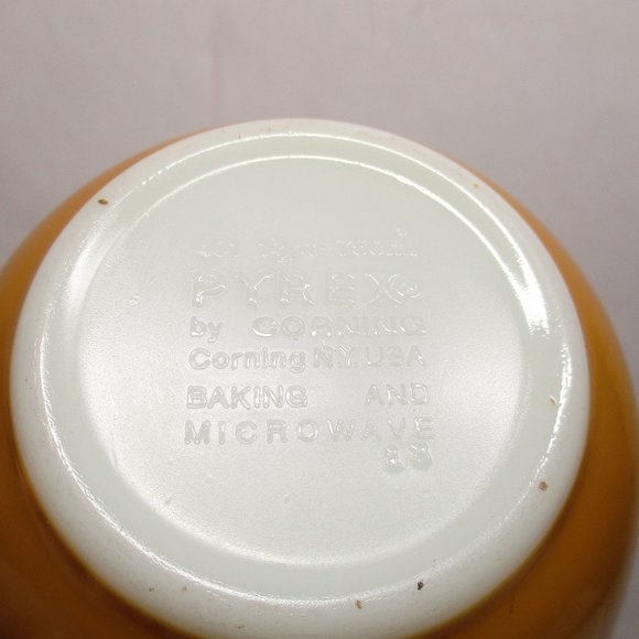 Vintage Pyrex #401, 1 1/2 Pint-750 ML Old Orchard Brown Nesting Mixing Bowl - Picture 5 of 6